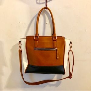 Tri color, faux leather tote bag.
